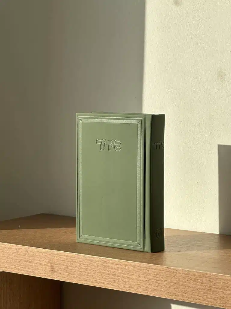 Smooth arrangement - green
